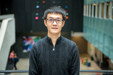 Dr. Yunkai Wang (pictured above), a recent graduate of Illinois Physics&amp;amp;amp;rsquo; graduate program, together with his advisor, Dr. Gina Lorenz, derived new bounds on a type of superresolution by using quantum metrology to enhance the originally classical technique.&amp;amp;amp;nbsp;