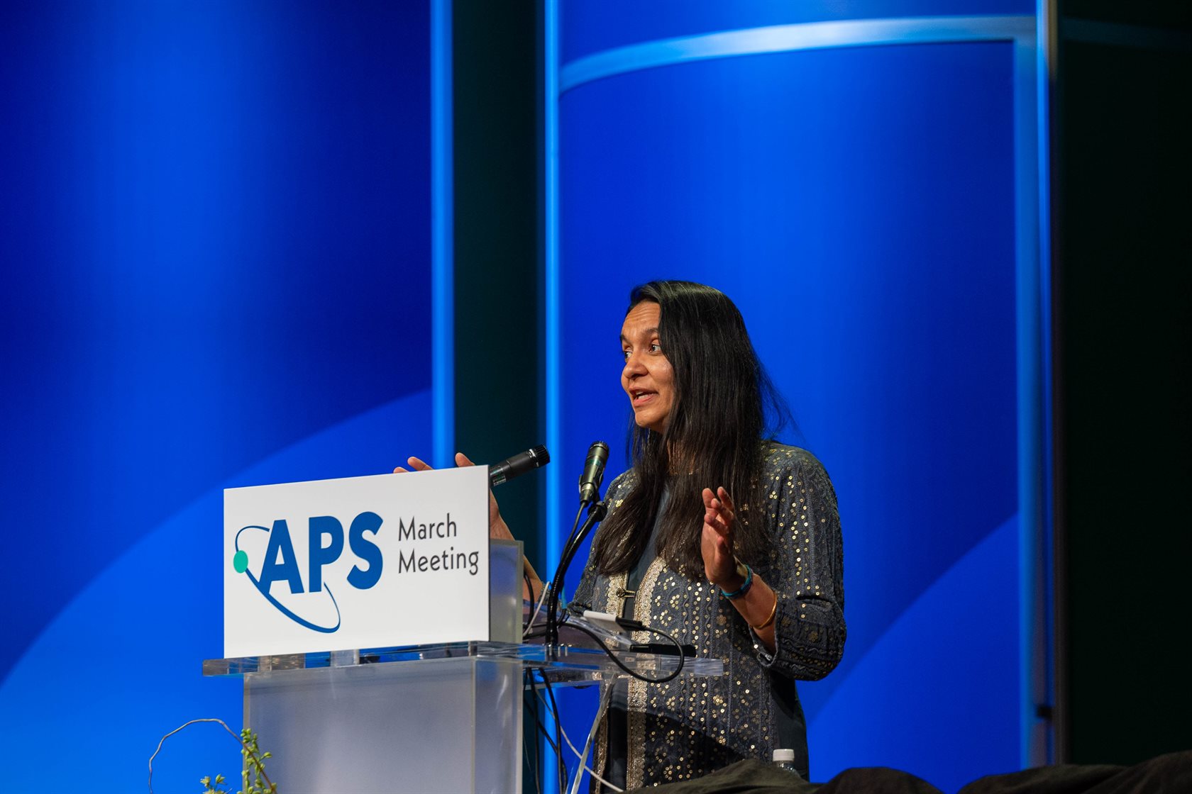 Past Chair&amp;amp;amp;amp;amp;nbsp;Smitha Vishveshwara speaking at the APS March Meeting Opening Nobel Session (Courtesy Lauren Hernandez, APS)